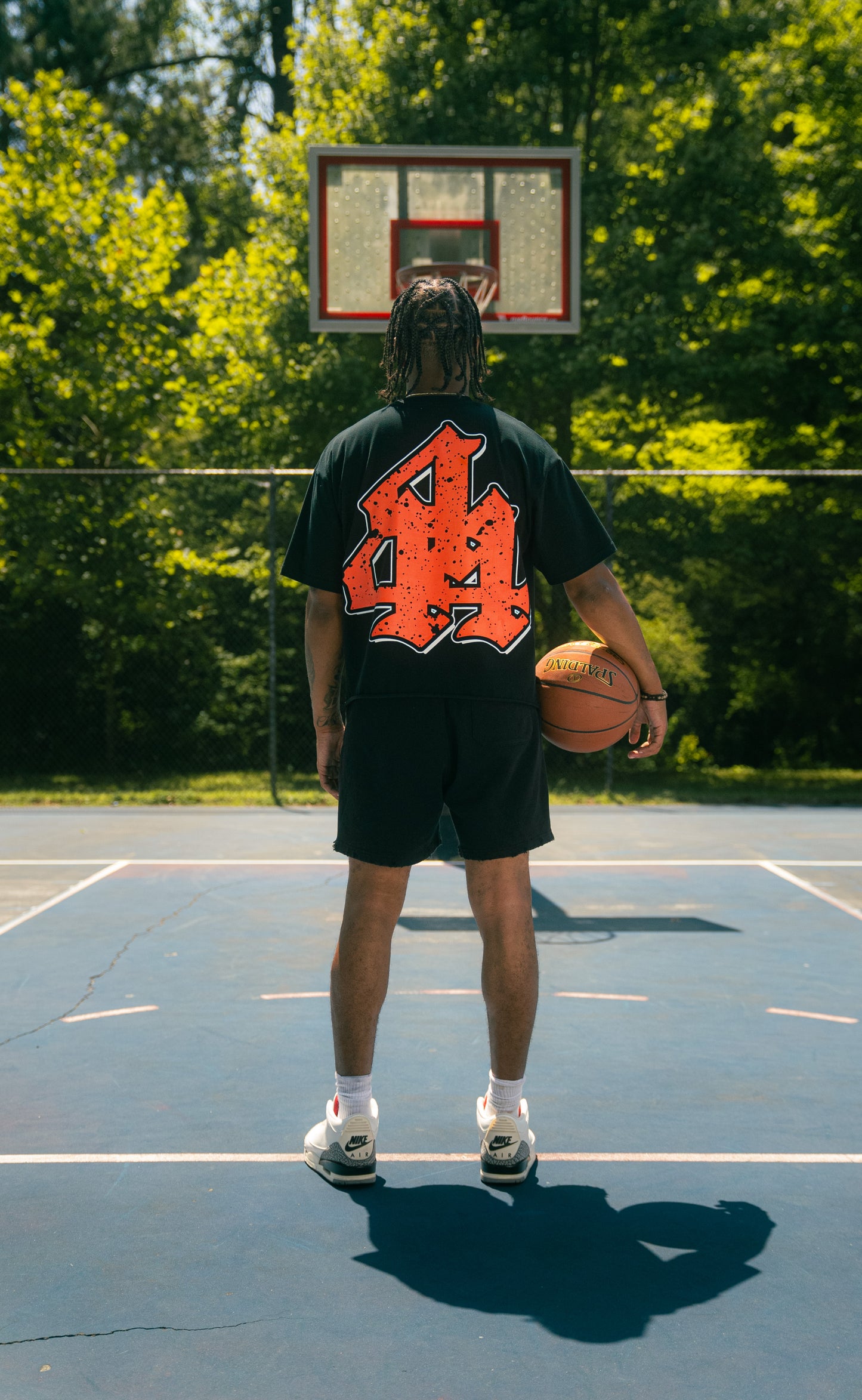 "4'S UP" GRAPHIC TEE